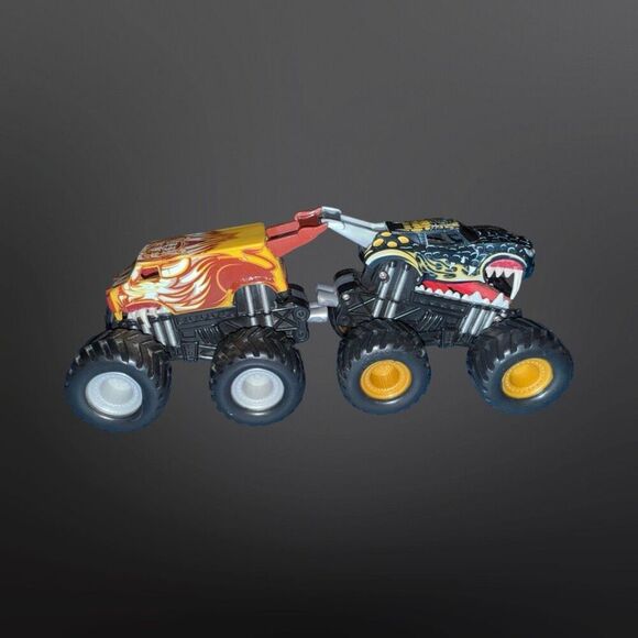 Hot Wheels Battle Beast Push Down Chomping Action Monster Trucks 1:64 Scale A27 - Picture 10 of 16